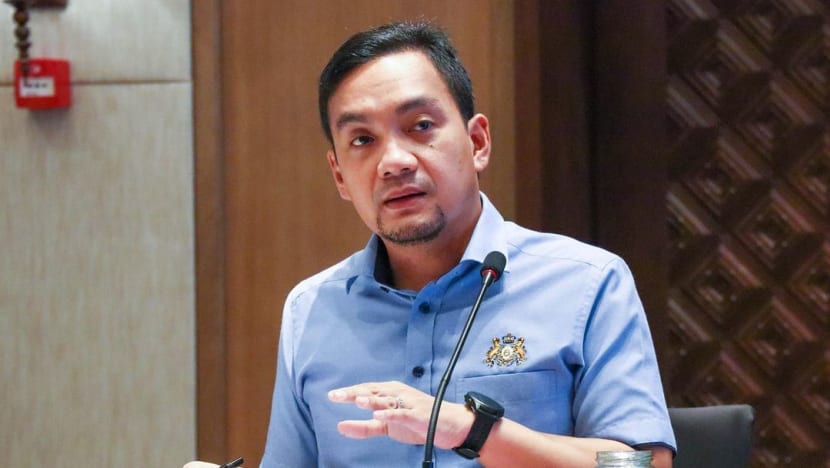 Johor chief minister makes official visit to Singapore Johor chief minister makes official visit to Singapore