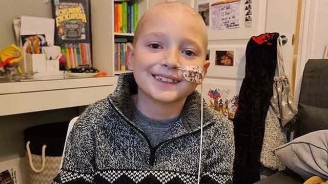 英国男童感染冠病发现患癌 父母：冠病救了儿子