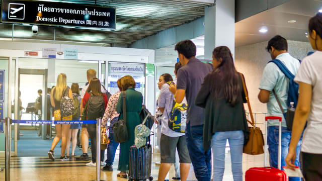 泰国财长预计：今年外国游客将达到千万人次