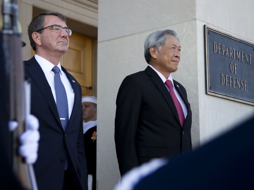 US Secretary of Defense Ash Carter and Singapore's Minister of Defence Ng Eng Hen. Photo: AP US Secretary of Defense Ash Carter and Singapore's Minister of Defence Ng Eng Hen. Photo: AP