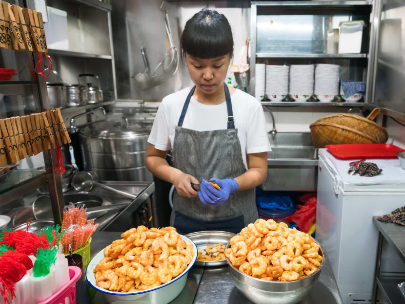 A day in the life of a third-generation prawn noodle hawker