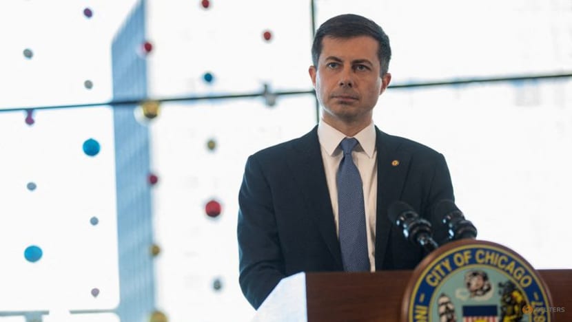 US lawmakers want Buttigieg to speed deployment of connected vehicles US lawmakers want Buttigieg to speed deployment of connected vehicles