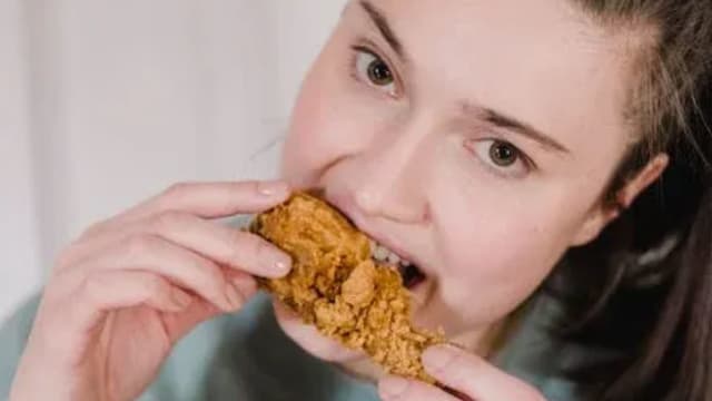 心情不好只想大吃　油炸食物让忧郁症风险增加7%