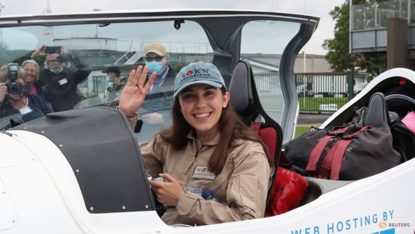 Teenager takes to the skies on round-the-world record bid Teenager takes to the skies on round-the-world record bid