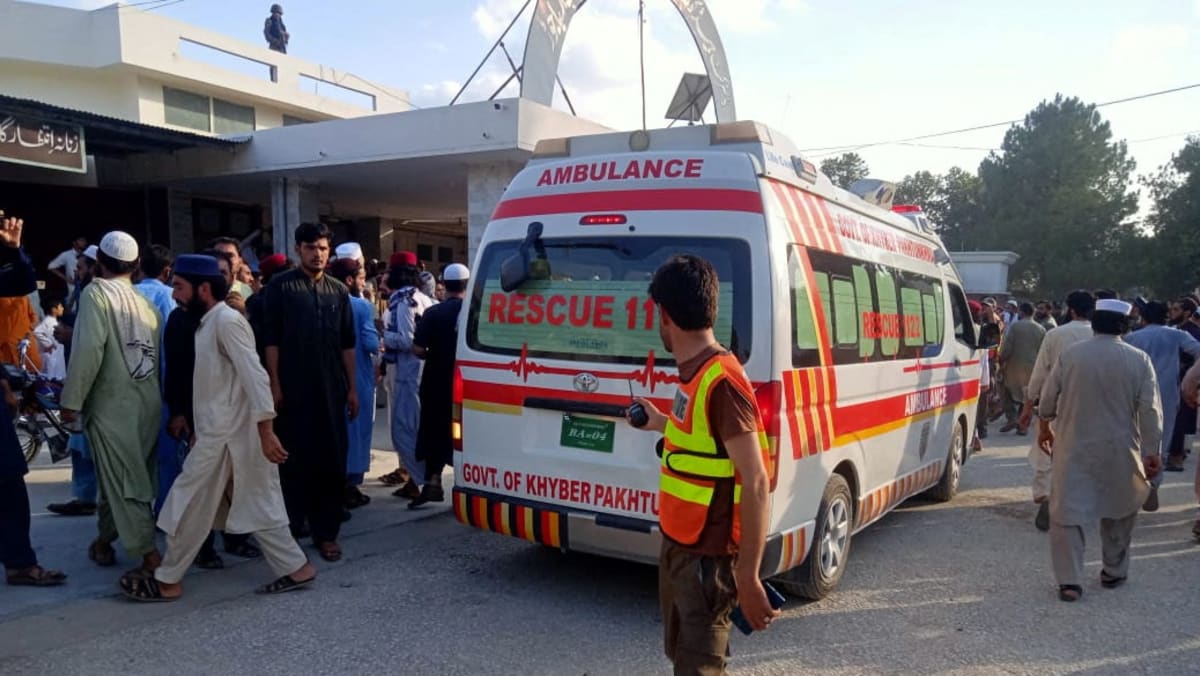 Explosion at political rally in Pakistan kills at least 40, injures 130 Explosion at political rally in Pakistan kills at least 40, injures 130