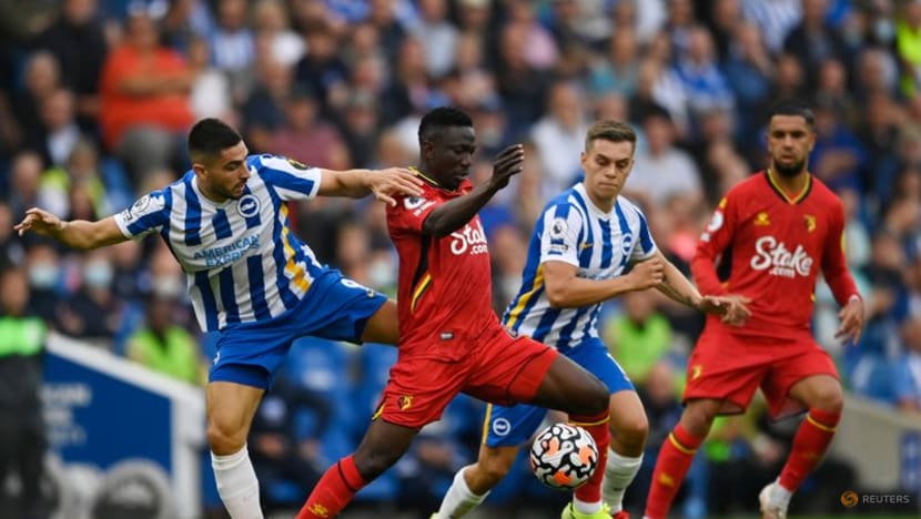 Soccer-Liverpool and Brighton joint top, Man City rebound Soccer-Liverpool and Brighton joint top, Man City rebound