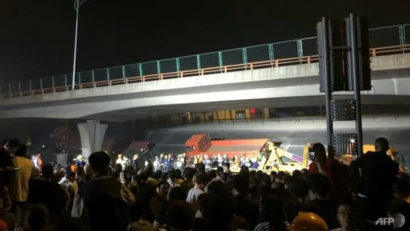 3 maut apabila jejambat lebuh raya runtuh di China