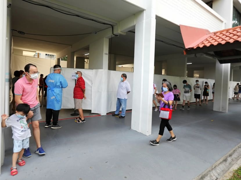 4 Covid-19 cases detected in mandatory testing operations in Yishun and Hougang: MOH 4 Covid-19 cases detected in mandatory testing operations in Yishun and Hougang: MOH