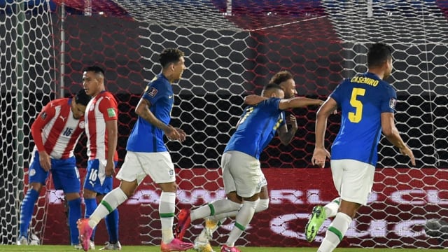 世界杯外围赛：巴西二破巴拉圭六战全胜 阿根廷遭遇二连平