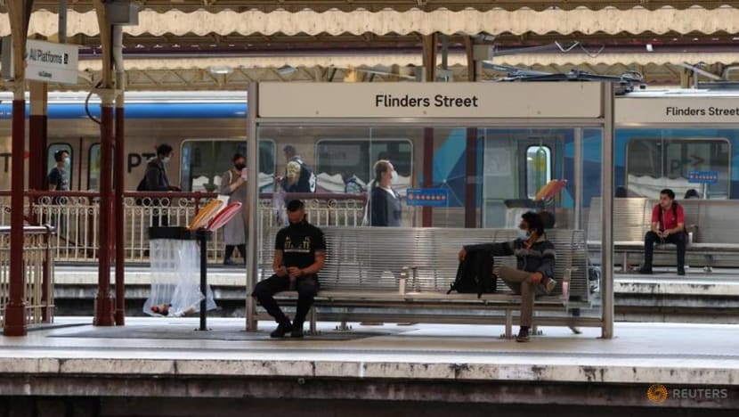 Melbourne steps up COVID-19 tests as quarantine hotel cluster rises to 11 cases Melbourne steps up COVID-19 tests as quarantine hotel cluster rises to 11 cases