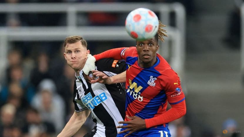 Almiron cracker secures win for Newcastle over Palace Almiron cracker secures win for Newcastle over Palace