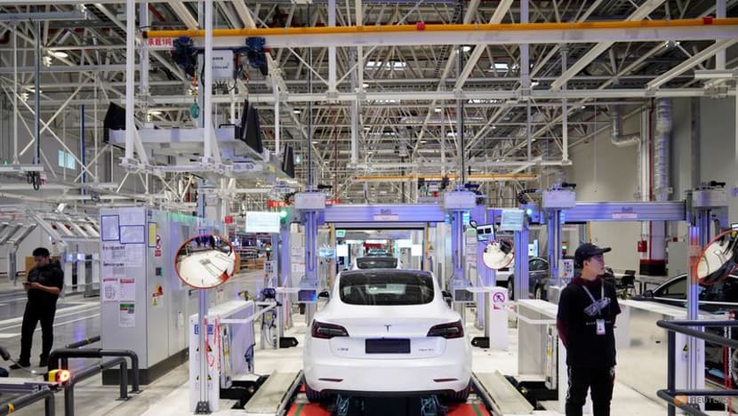 Angry Tesla Shanghai workers vent to Elon Musk over bonus cuts Angry Tesla Shanghai workers vent to Elon Musk over bonus cuts