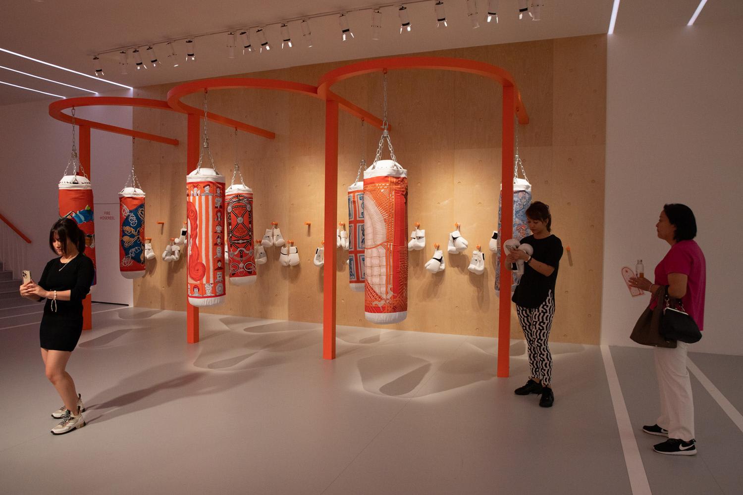 Hermès builds pop-up gym in Chengdu - leatherbiz: Leading news si