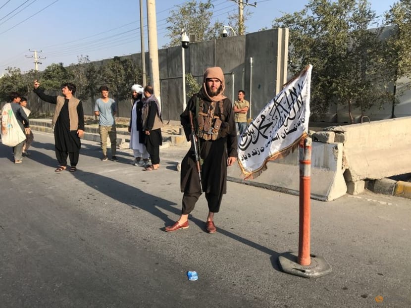 Crisis pushes Afghanistan's economy closer to the brink Crisis pushes Afghanistan's economy closer to the brink