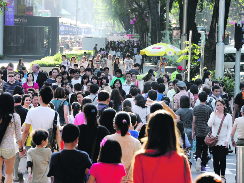 Singapore's population growth slows