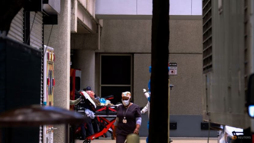US reports more than 1,000 COVID-19 deaths in a single day