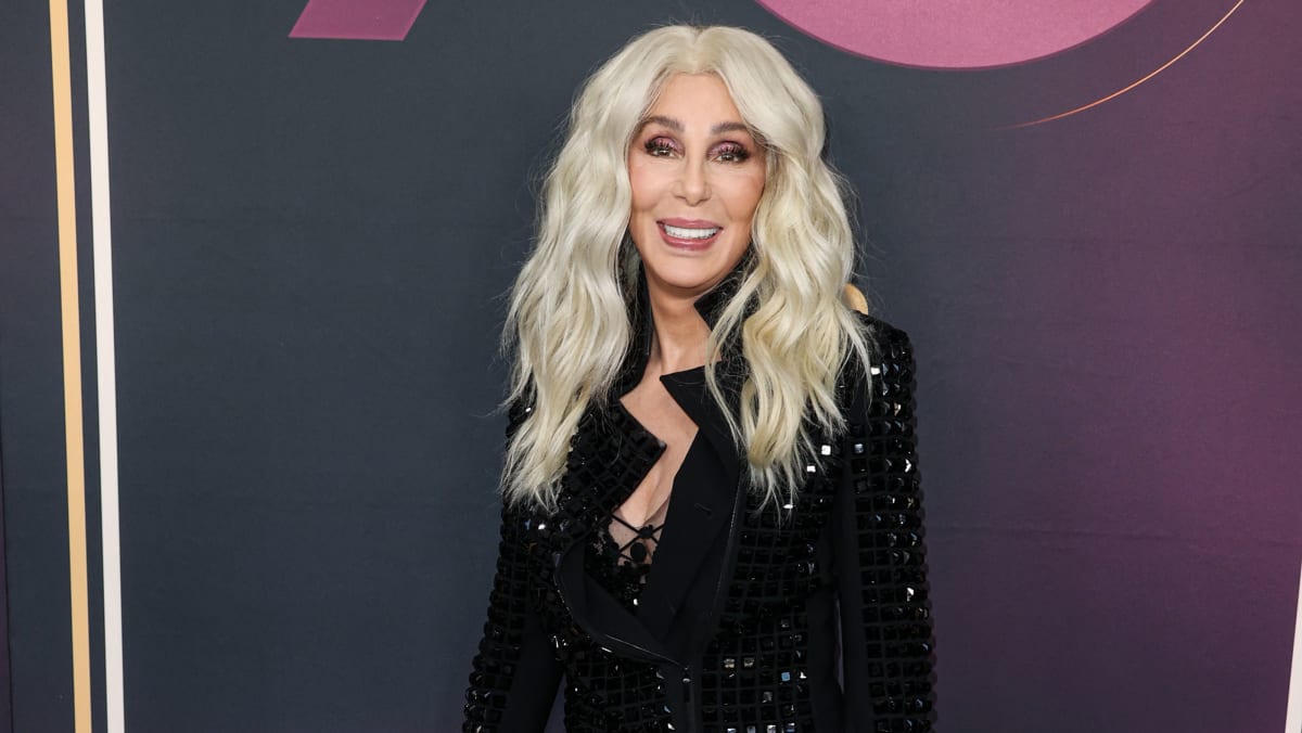Cher's Long Blonde Hair: How She Keeps It Looking Flawless at 74 - wide 9