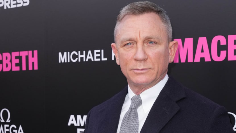 Daniel Craig Spent Months With Dialect Coach To Prepare For Knives Out 2: "I'd Forgotten The Accent" 
