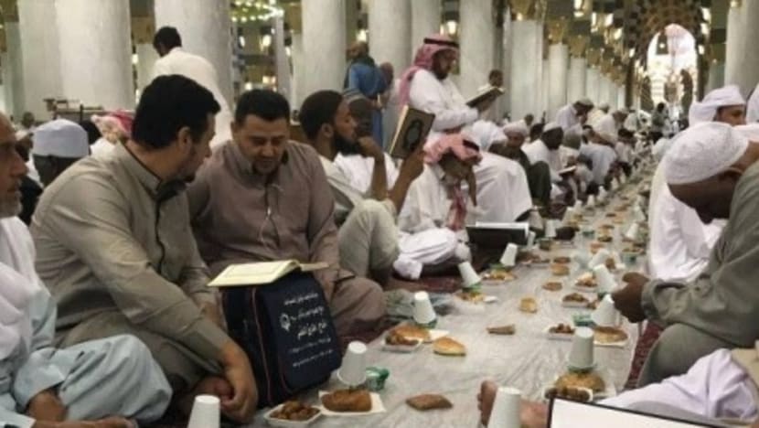 Masjid Nabawi umum rancangan sambung semula iftar; jemaah perlu patuhi protokol ketat Masjid Nabawi umum rancangan sambung semula iftar; jemaah perlu patuhi protokol ketat