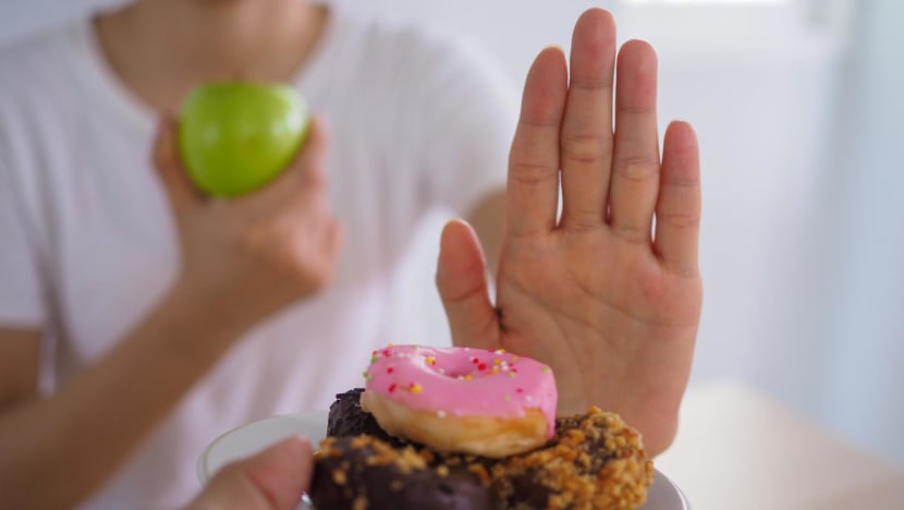 Obsesi makan ‘sehat’ justru suatu gangguan? Kenali ortoreksia nervosa dan akibatnya Obsesi makan ‘sehat’ justru suatu gangguan? Kenali ortoreksia nervosa dan akibatnya