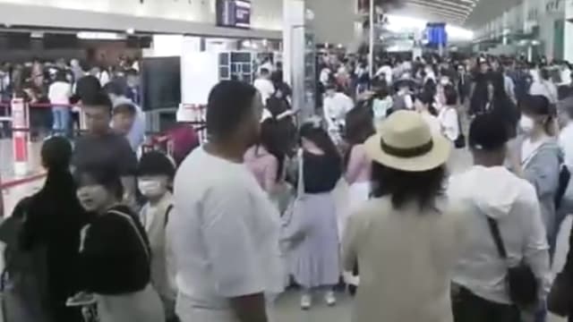 日本冲绳机场多趟航班取消 逾2600旅客滞留