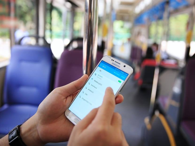 Free Wi-Fi offered on two public buses Free Wi-Fi offered on two public buses