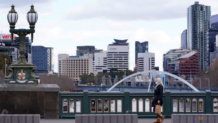 Melbourne welcomes vaccinated Sydney residents without quarantine Melbourne welcomes vaccinated Sydney residents without quarantine
