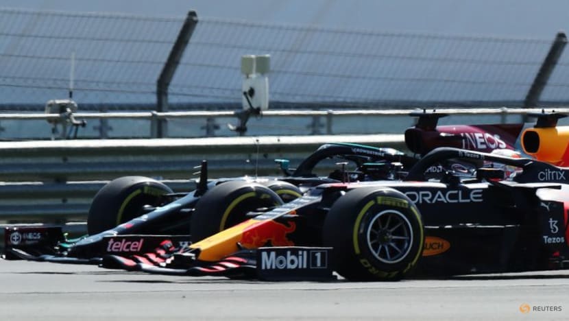 Motor racing:Echoes of Silverstone as F1 rivals renew front row duel Motor racing:Echoes of Silverstone as F1 rivals renew front row duel