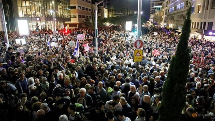 Ribuan berarak di Tel Aviv bantah Netanyahu atas rasuah