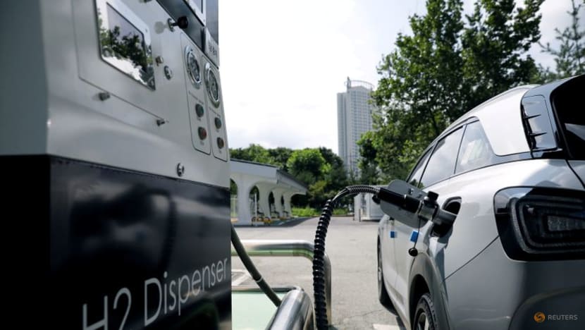 Hyundai to offer hydrogen fuel cell versions of all commercial vehicles by 2028 Hyundai to offer hydrogen fuel cell versions of all commercial vehicles by 2028
