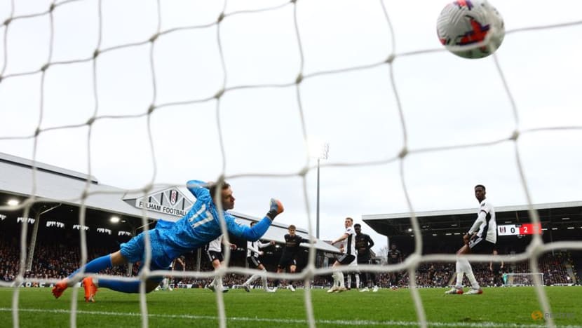 Leaders Arsenal crush Fulham, Man United held, Newcastle win Leaders Arsenal crush Fulham, Man United held, Newcastle win