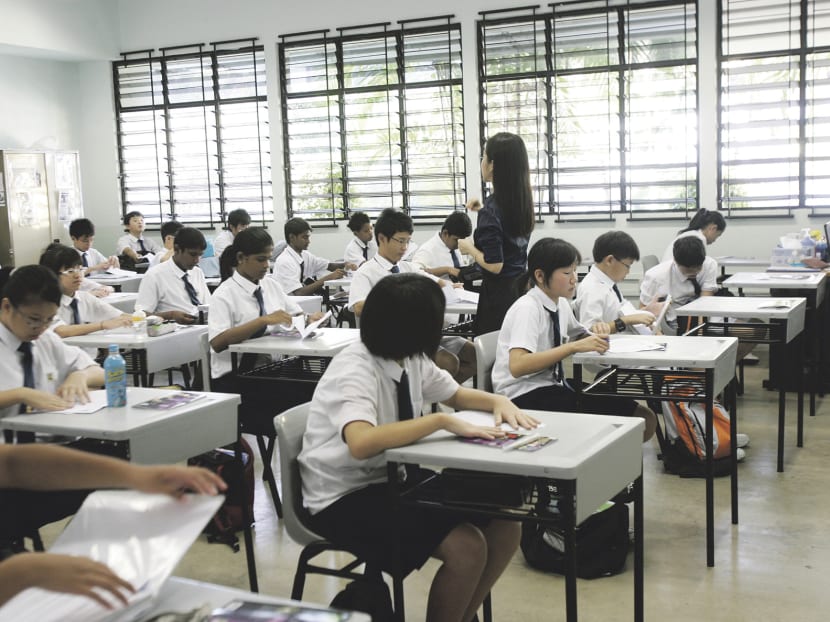 The MOE said last month that it would continue to hire graduates and non-graduates who best 
meet students’ learning needs. 
PHOTO: Wee Teck Hian