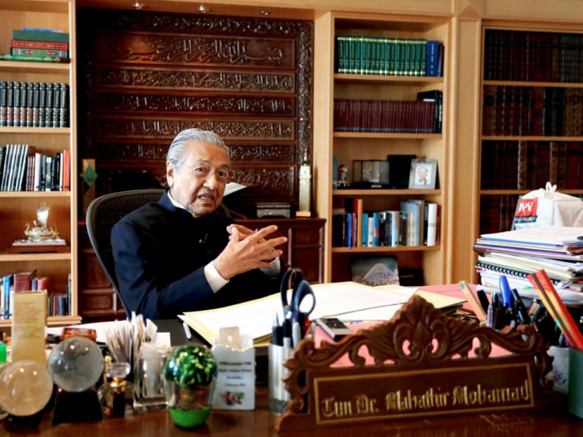 Ex-Malaysian leader Mahathir Mohamad has accused PM Najib Razak of trying to exact political revenge against him and deflect attention from 1MDB by raising old issues. Photo: Reuters