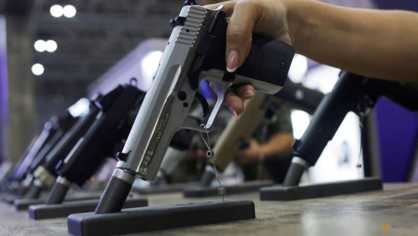 Lula rolls back Bolsonaro's looser Brazilian gun controls