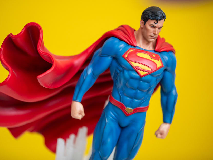 Superman comes out as bisexual; 'not a gimmick,' writer says Superman comes out as bisexual; 'not a gimmick,' writer says
