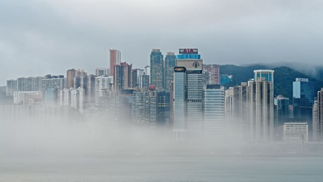 香港袅袅雾色弥漫  香港宛如海上仙境