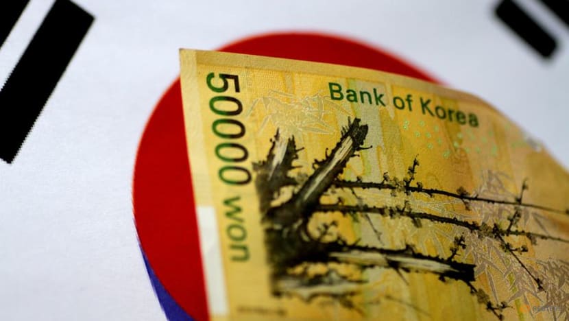 South Korea September forex reserves post second-biggest monthly decline on record
