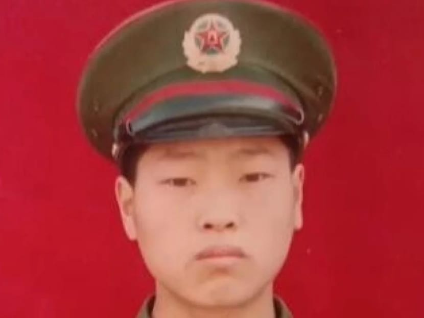 Mr Wu Ruihua served with the People’s Liberation Army from 1992 to 1995.