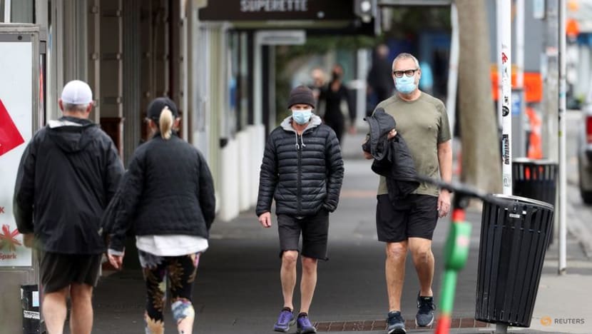 New Zealand announces free masks, tests as health system struggles with COVID-19
