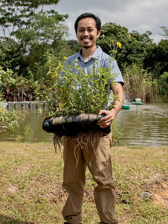 Mr Ibnur Rashad (pictured) and his team will work to recreate floating gardens for edible plants such as kangkong and laksa leaves using plastic and glass from discarded beauty product containers. 