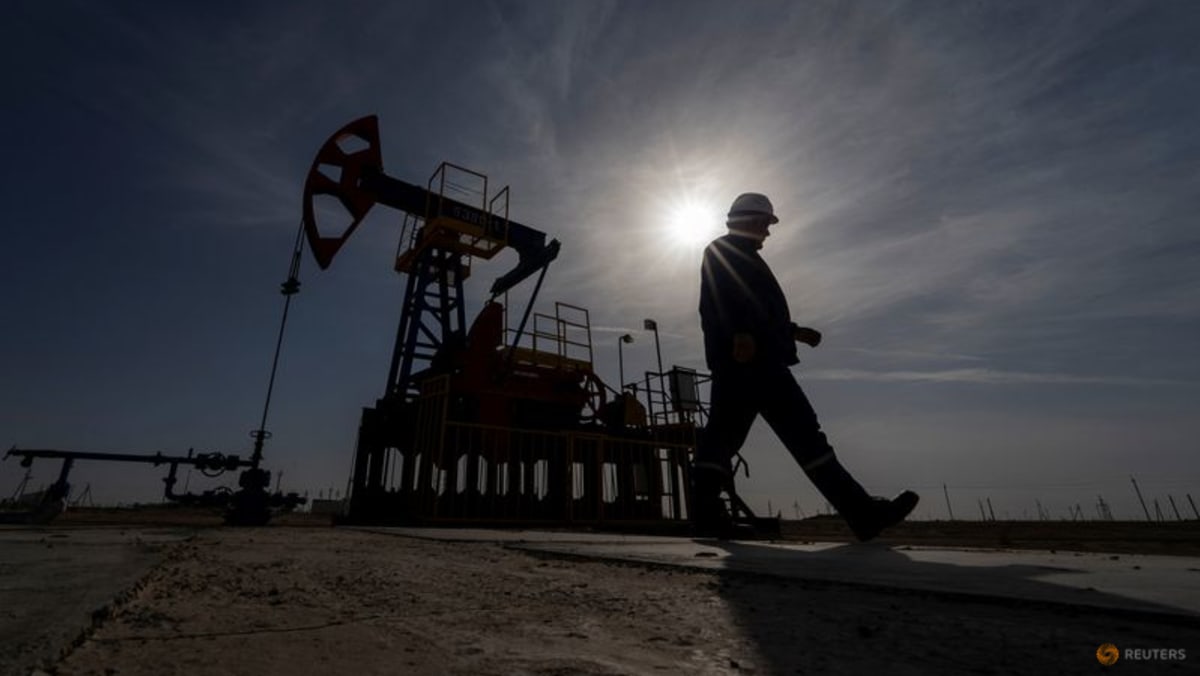 Oil prices drift up with focus on Middle East - Vimarsana News