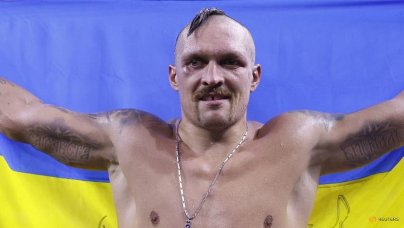 Usyk beats Joshua on split decision to retain heavyweight titles Usyk beats Joshua on split decision to retain heavyweight titles