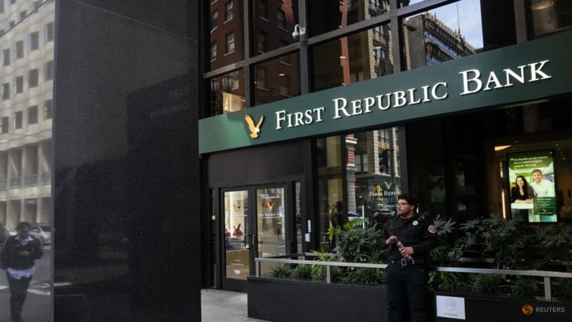 JPMorgan wins government auction to buy seized First Republic Bank