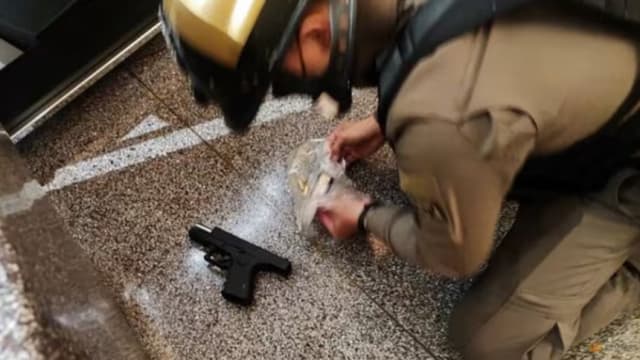 涉非法向曼谷商场枪击案嫌犯出售改装枪支 四男被捕