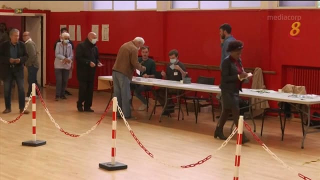 法国总统选举第二轮投票开始 