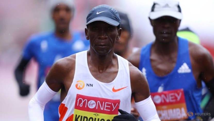 Athletics-Kipchoge warming up for Olympics marathon in Netherlands race Athletics-Kipchoge warming up for Olympics marathon in Netherlands race
