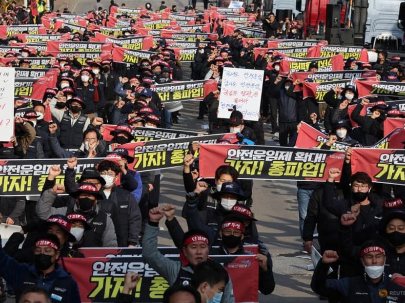 South Korea's striking truckers say no deal reached in govt talks South Korea's striking truckers say no deal reached in govt talks
