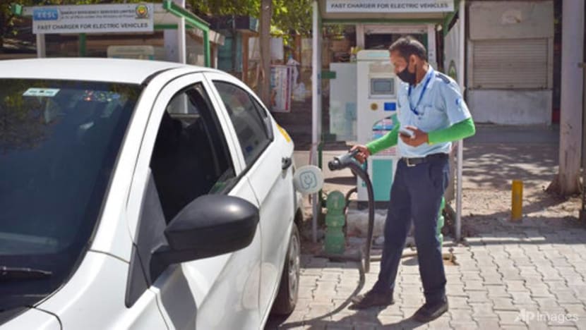 India's electric vehicles face practical, technical hurdles India's electric vehicles face practical, technical hurdles
