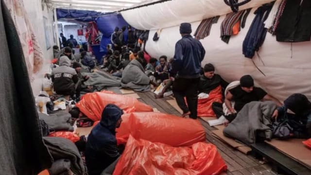 意大利拒230名难民于门外 难民船顺利在法国停靠