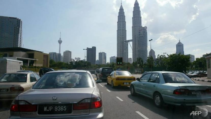 Malaysia's ride-hailing drivers must register for PSV licence from January Malaysia's ride-hailing drivers must register for PSV licence from January